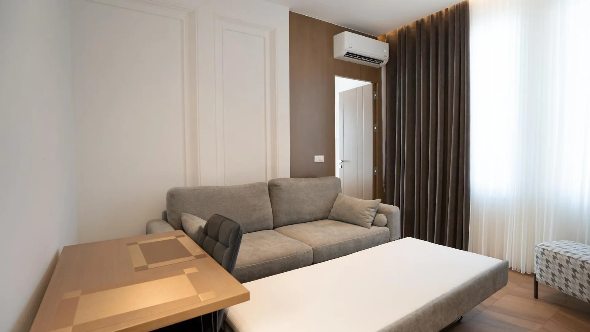 Albani'S Apartment Tirana Albanië